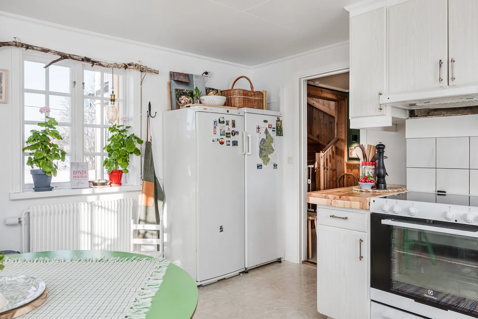 Villa, Hällne 237, Oviken, Berg