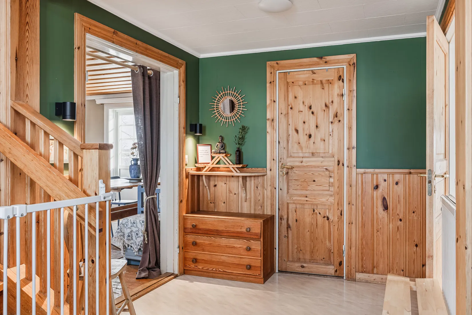 Villa, Hällne 237, Oviken, Berg