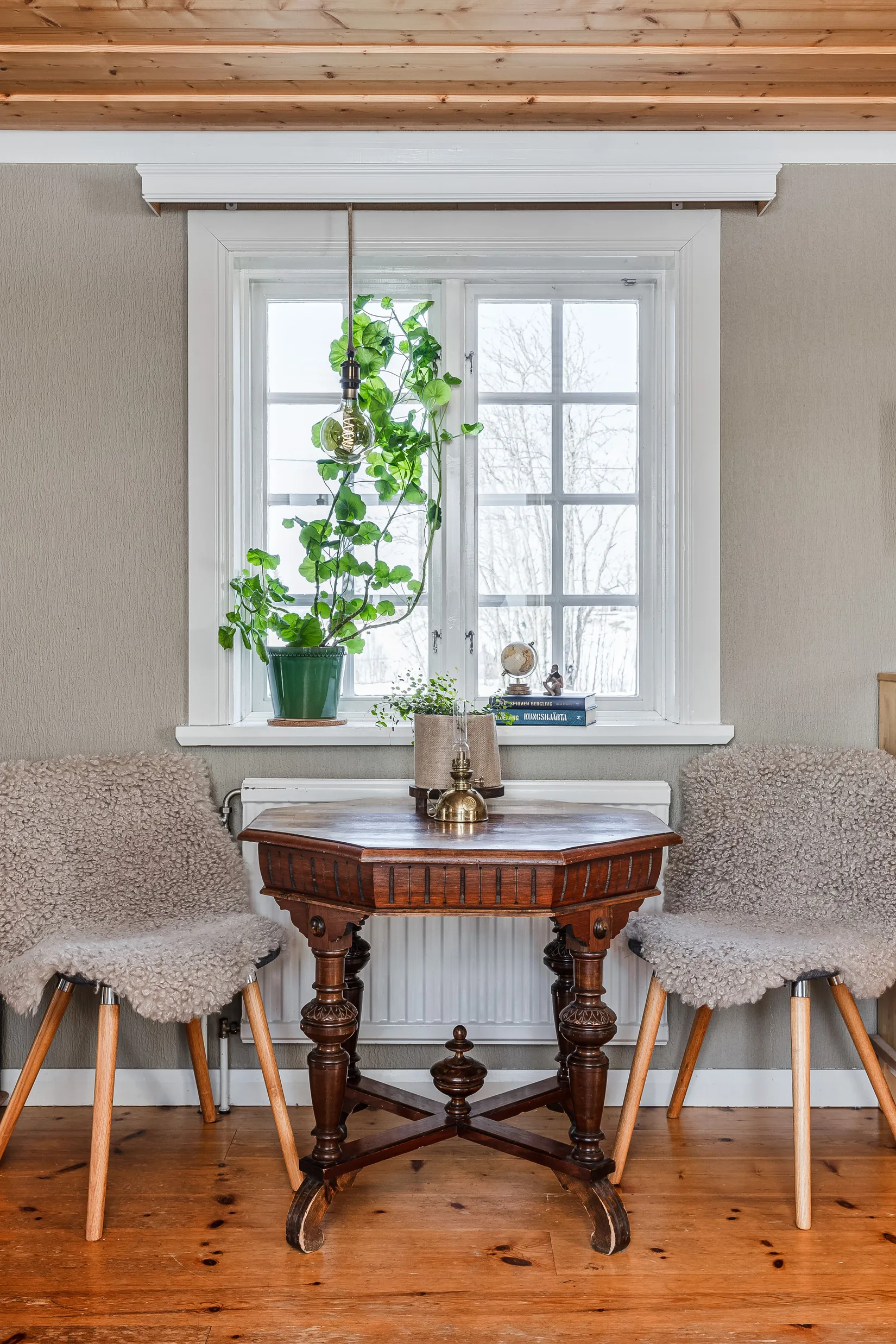 Villa, Hällne 237, Oviken, Berg