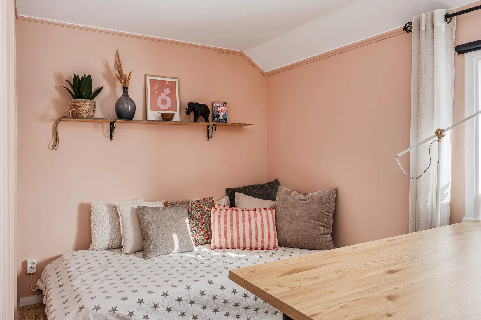 Villa, Hällne 237, Oviken, Berg