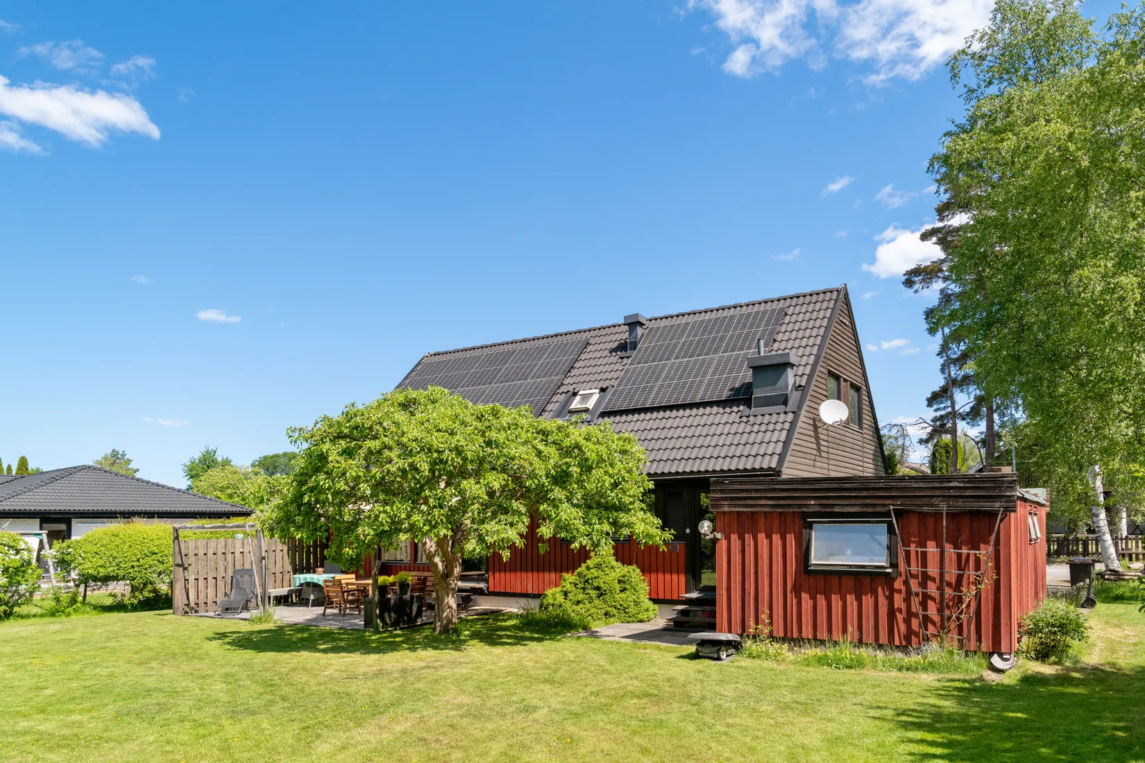 Villa, Källvägen 8, Västra Vallabrink, Täby
