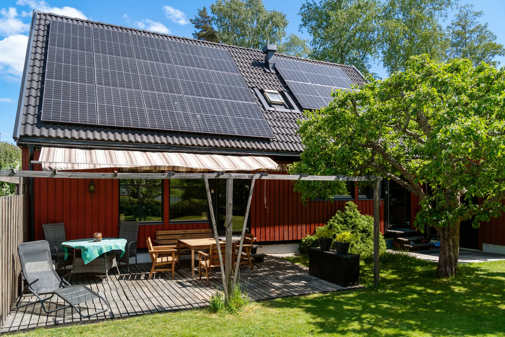 Villa, Källvägen 8, Västra Vallabrink, Täby