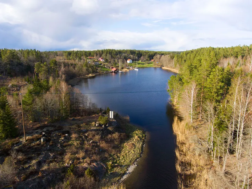 Villa, Gård/Skog, Grop Kullborg 2, Västervik