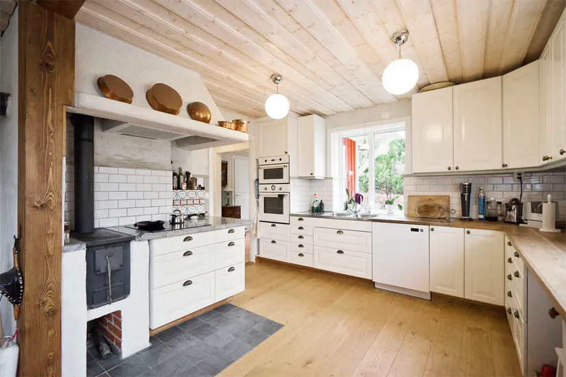 Villa, Gård/Skog, Grop Kullborg 2, Västervik