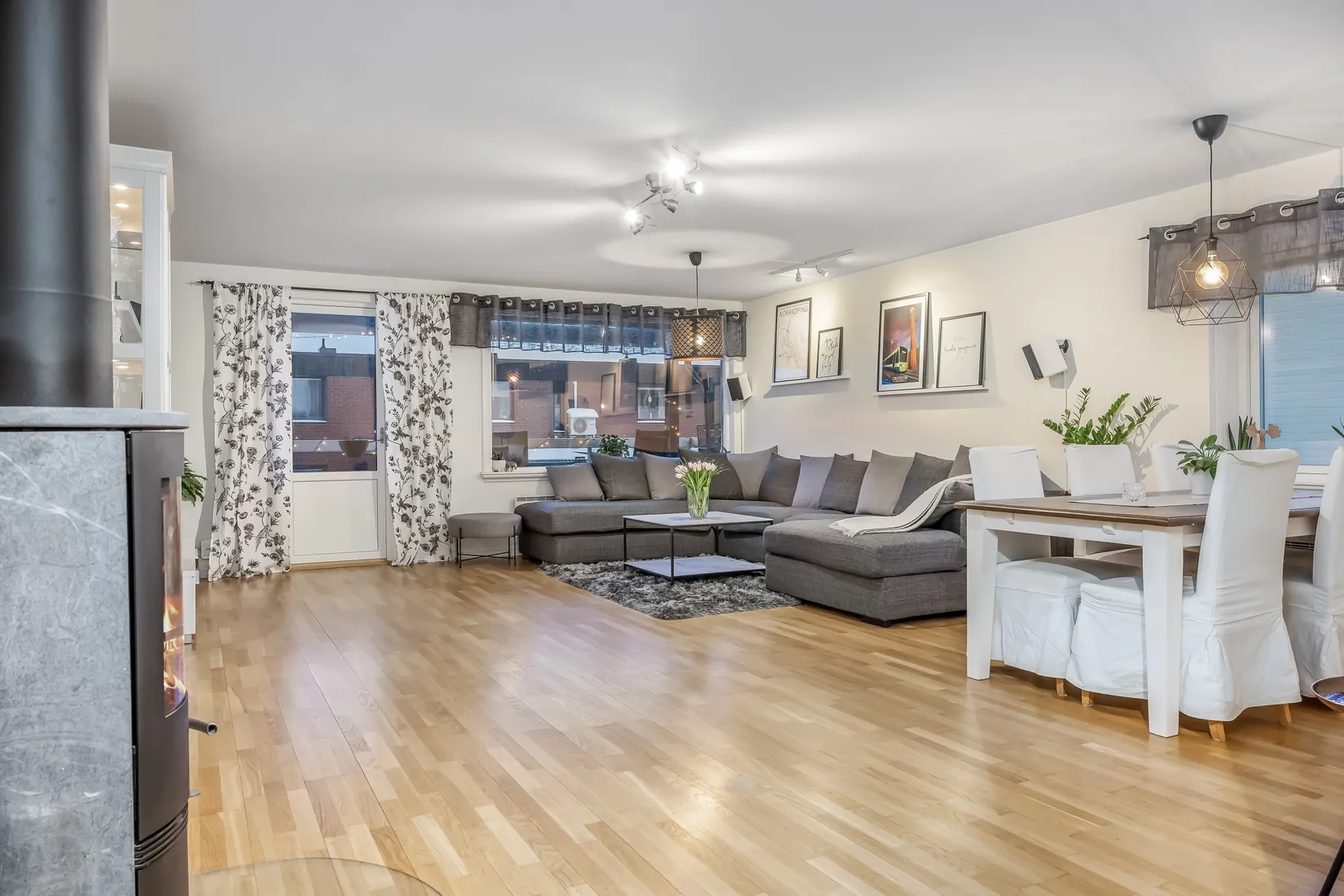 Radhus, Lidaleden 310, Smedby, Norrköping