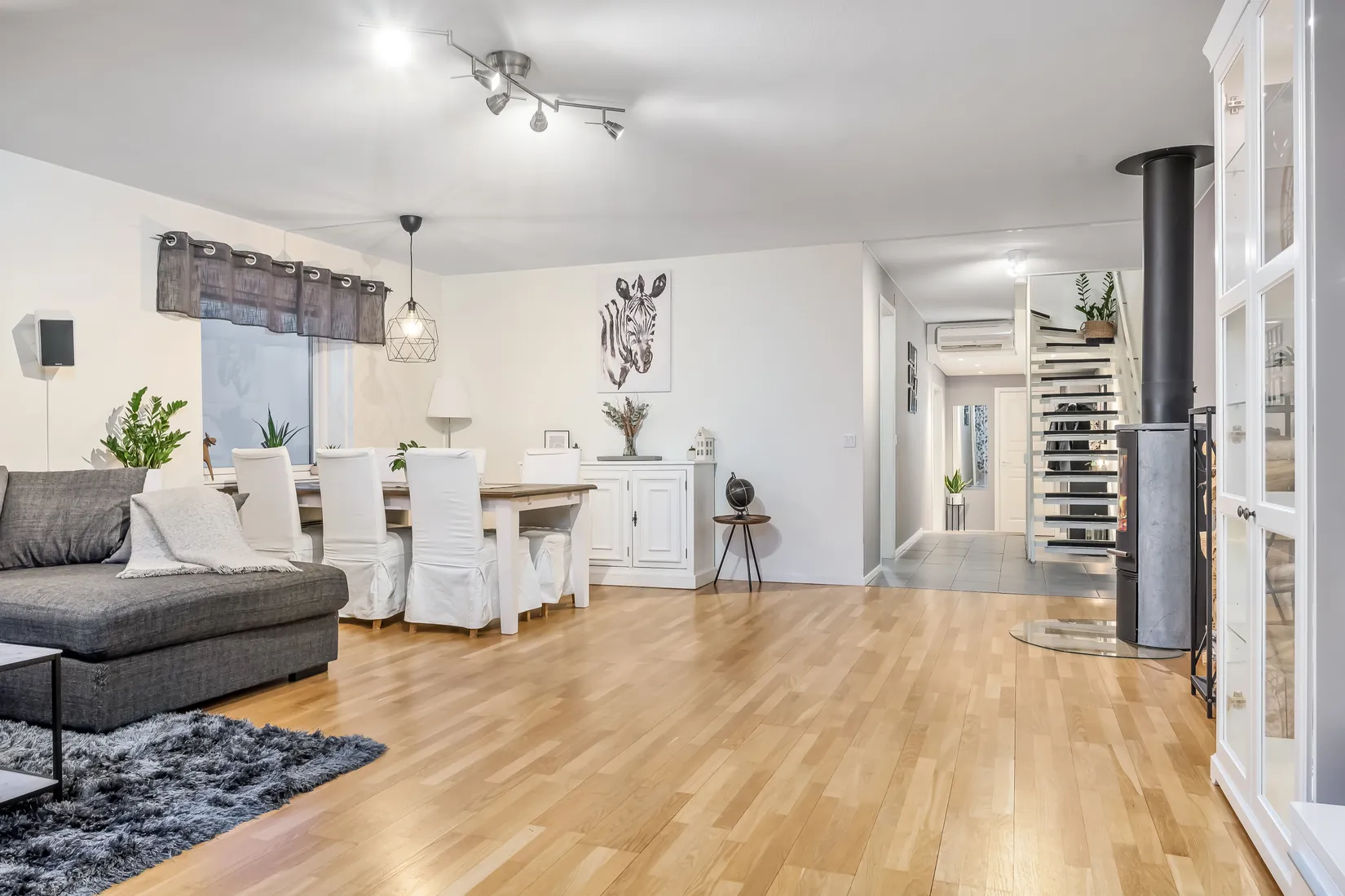 Radhus, Lidaleden 310, Smedby, Norrköping