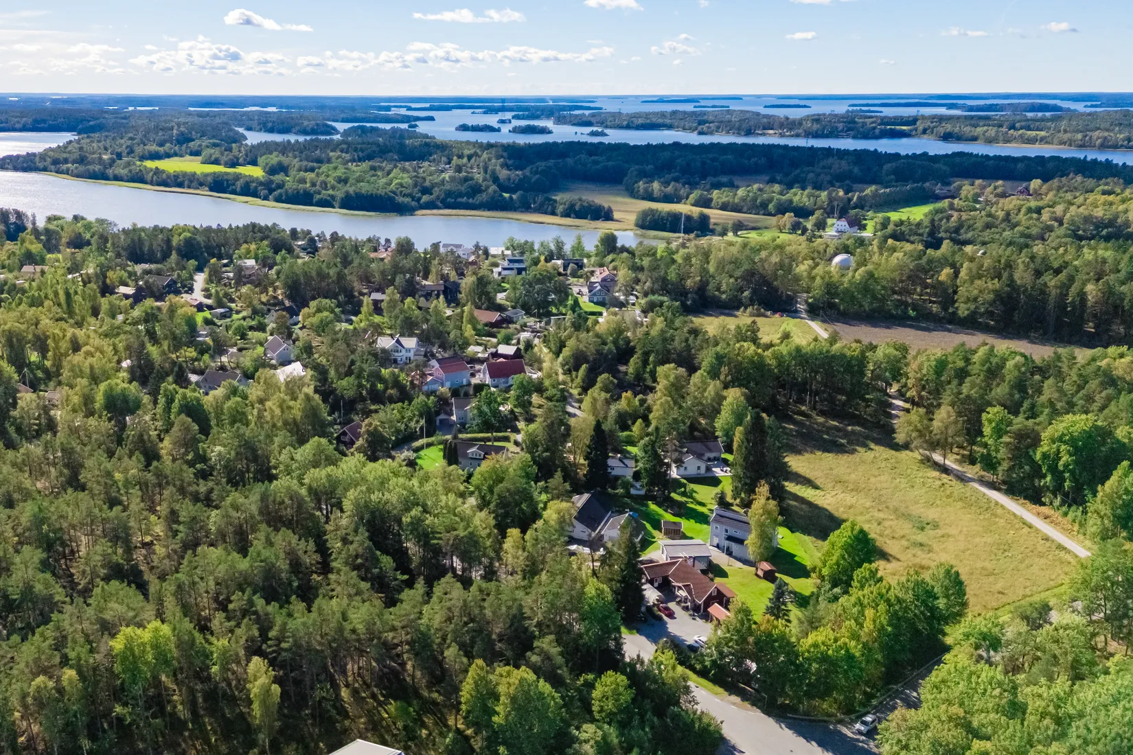 Villa, Tallbodavägen 6, Bro/Rättarboda, Upplands-Bro