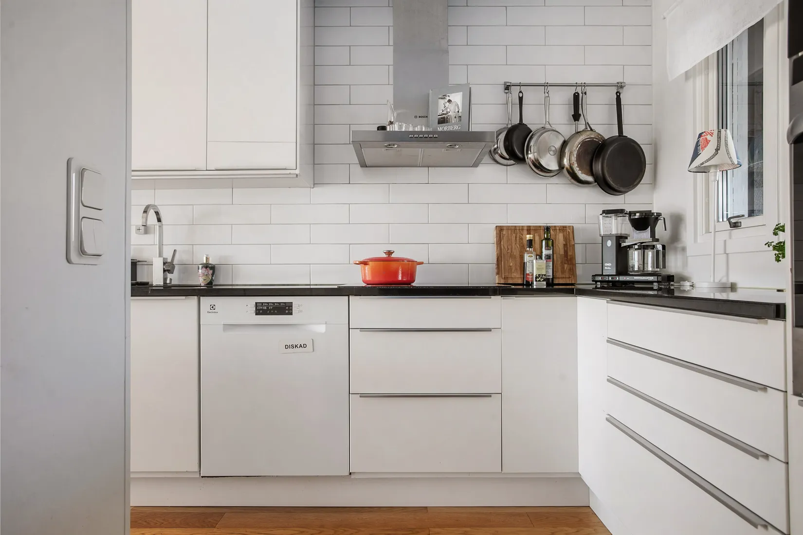 Villa, Radhus, Elinshillsvägen 13, Björknäs, Nacka