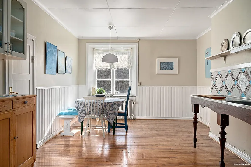 Villa, Forsbyn 10 (Baggå skola), Skinnskatteberg