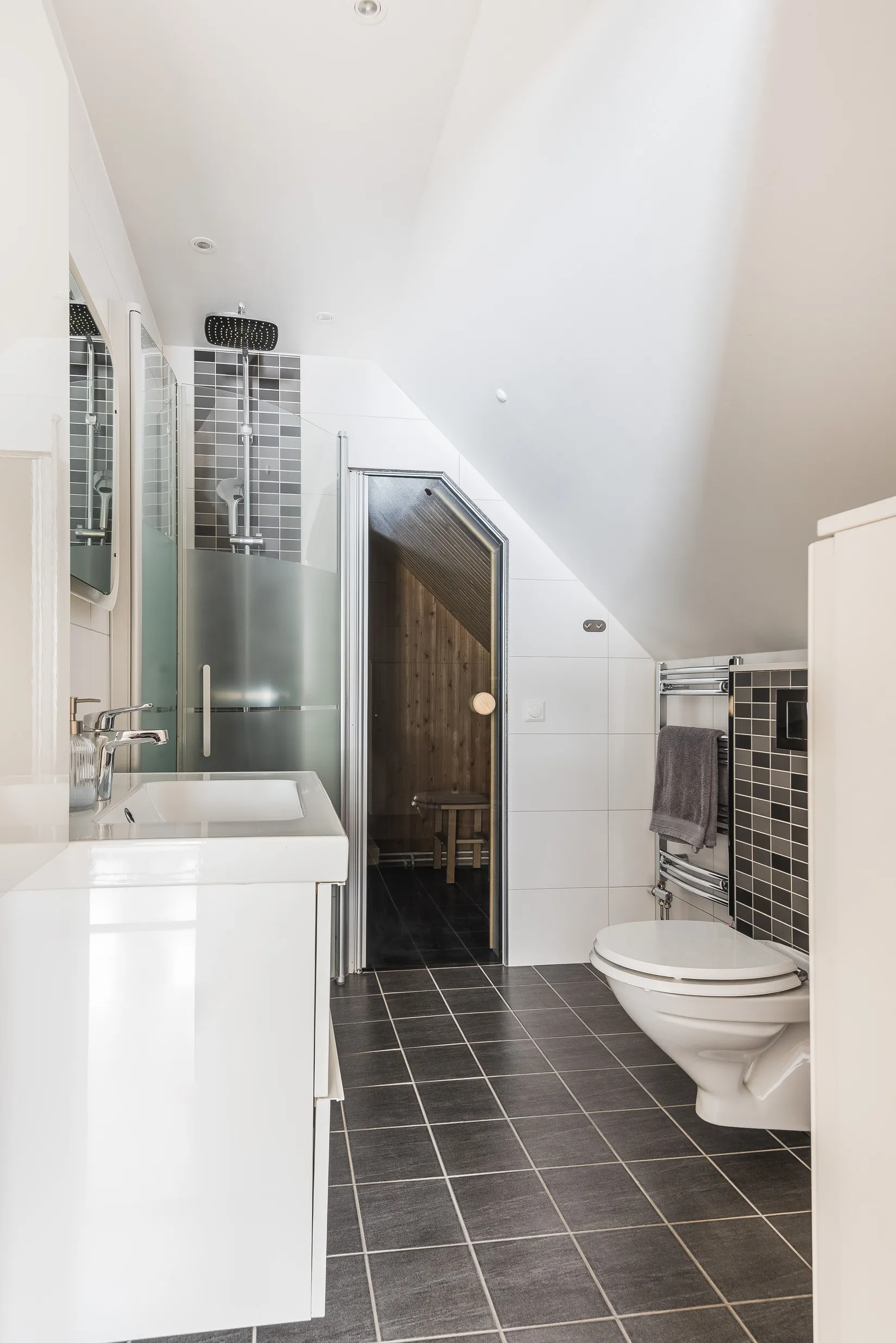 Villa, Sadelvägen 1, Österro, Sundsvall