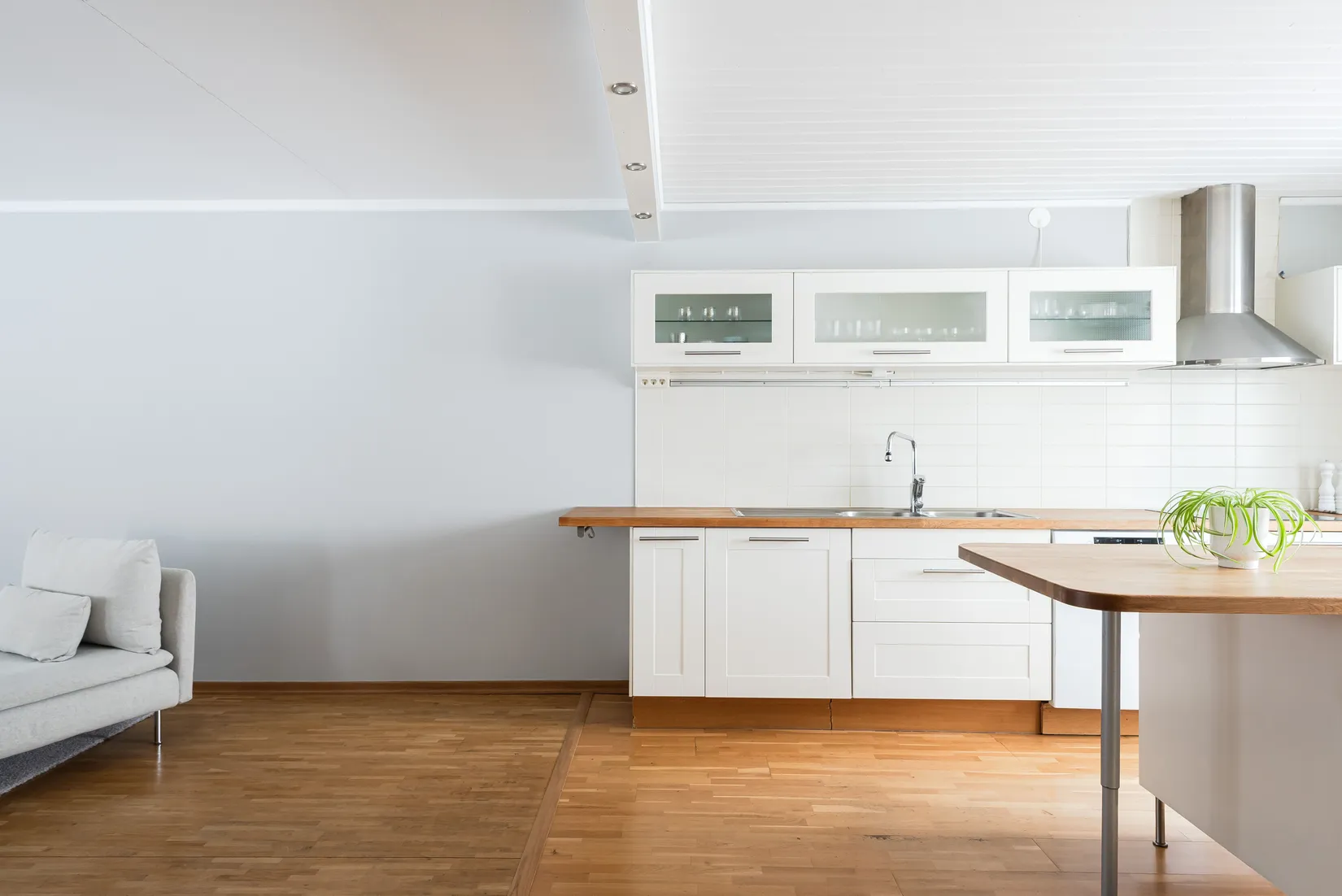 Villa, Sadelvägen 1, Österro, Sundsvall