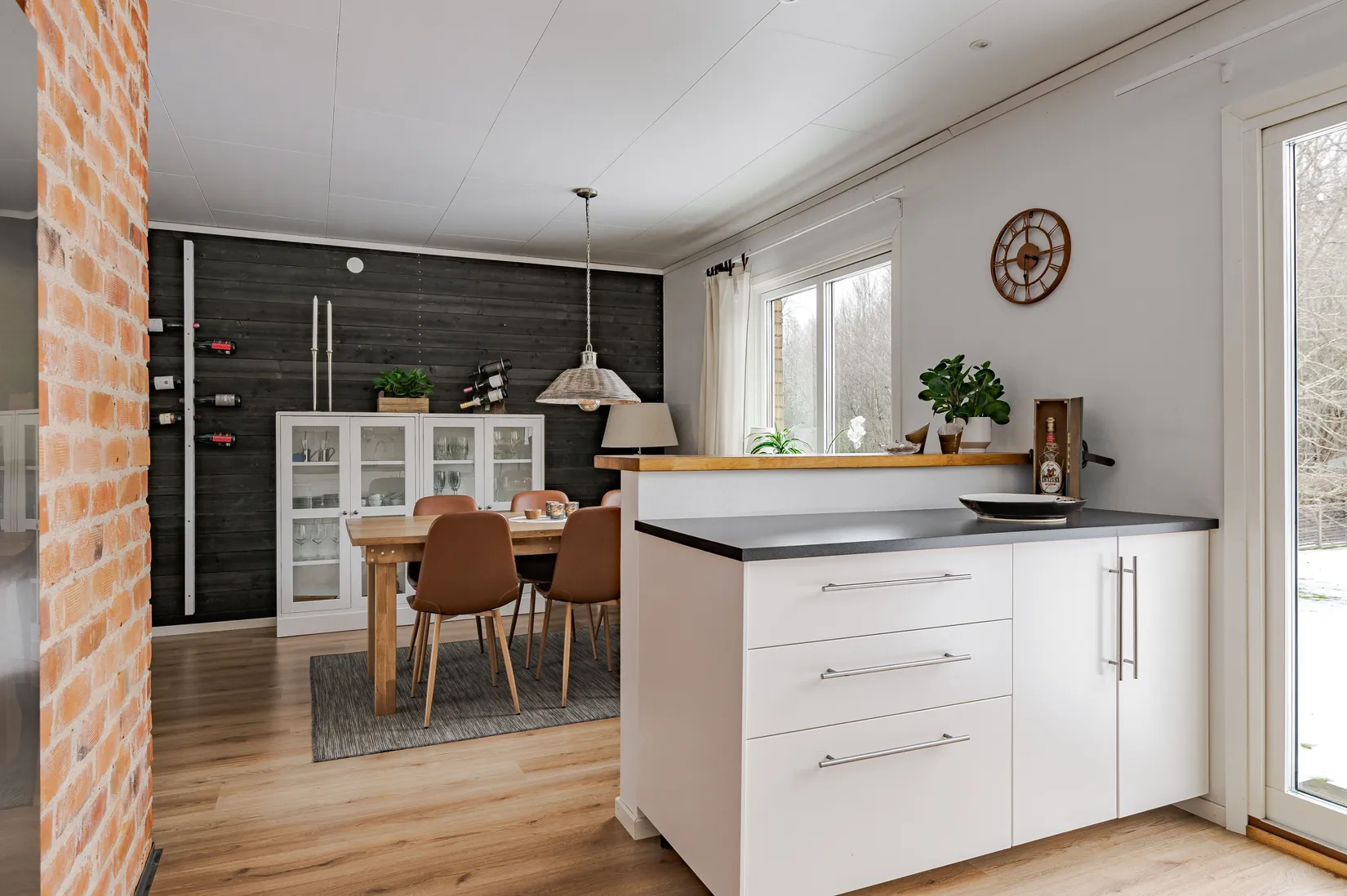 Villa, Saxvägen 15, Dunteberget, Motala