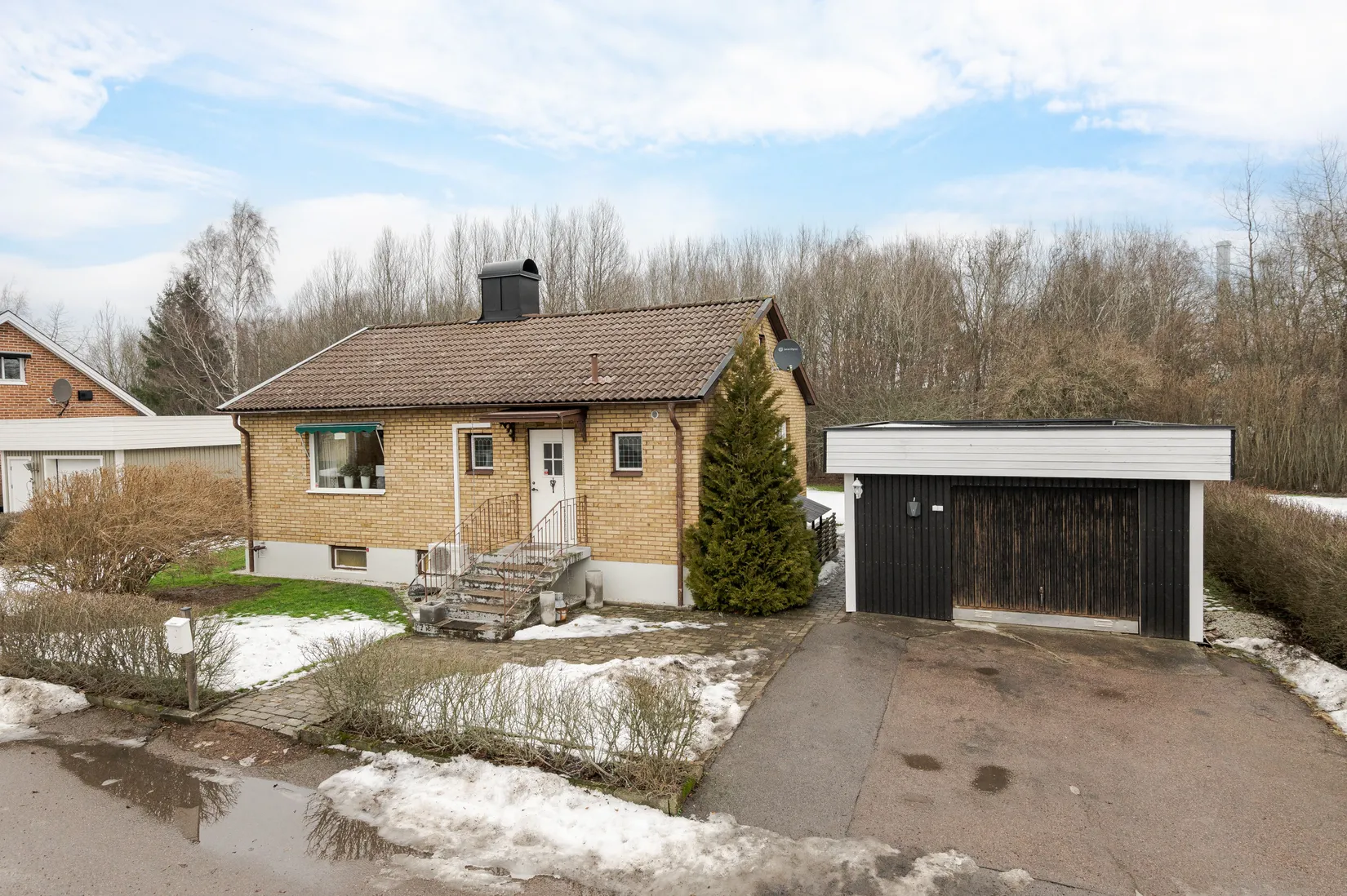 Villa, Saxvägen 15, Dunteberget, Motala