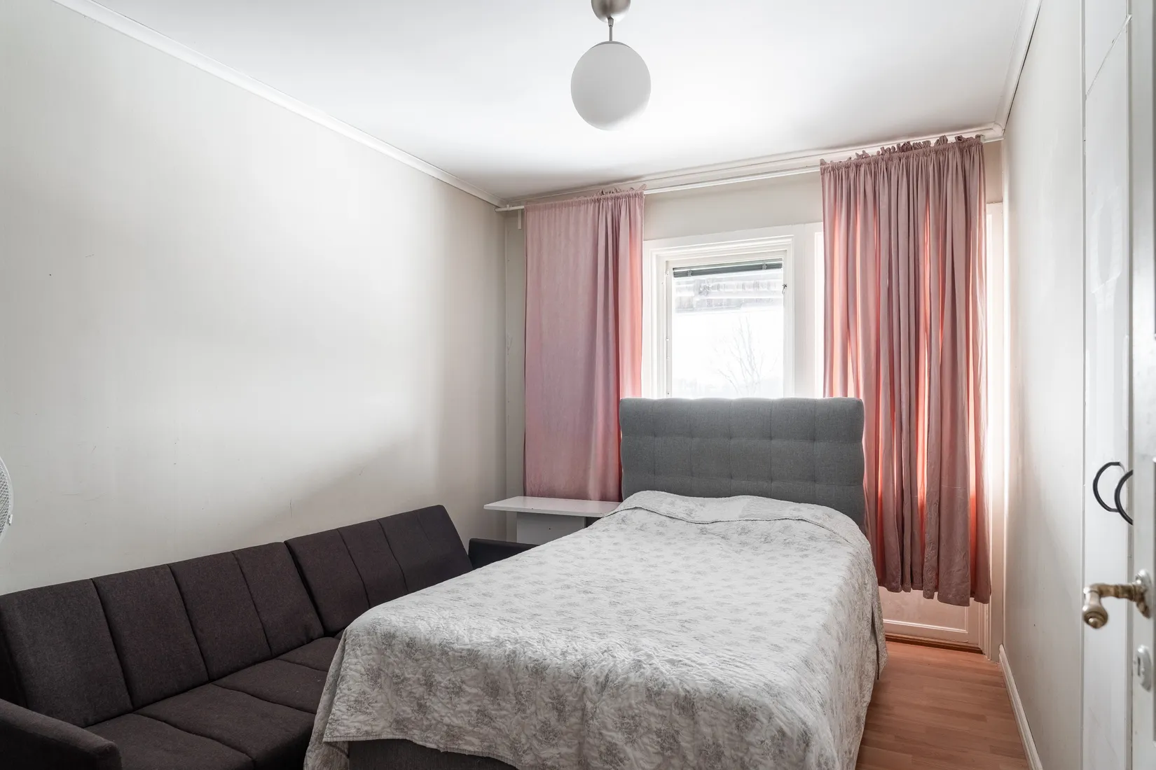 Villa, Radhus, Åkersvägen 18, Lockebo, Jönköping