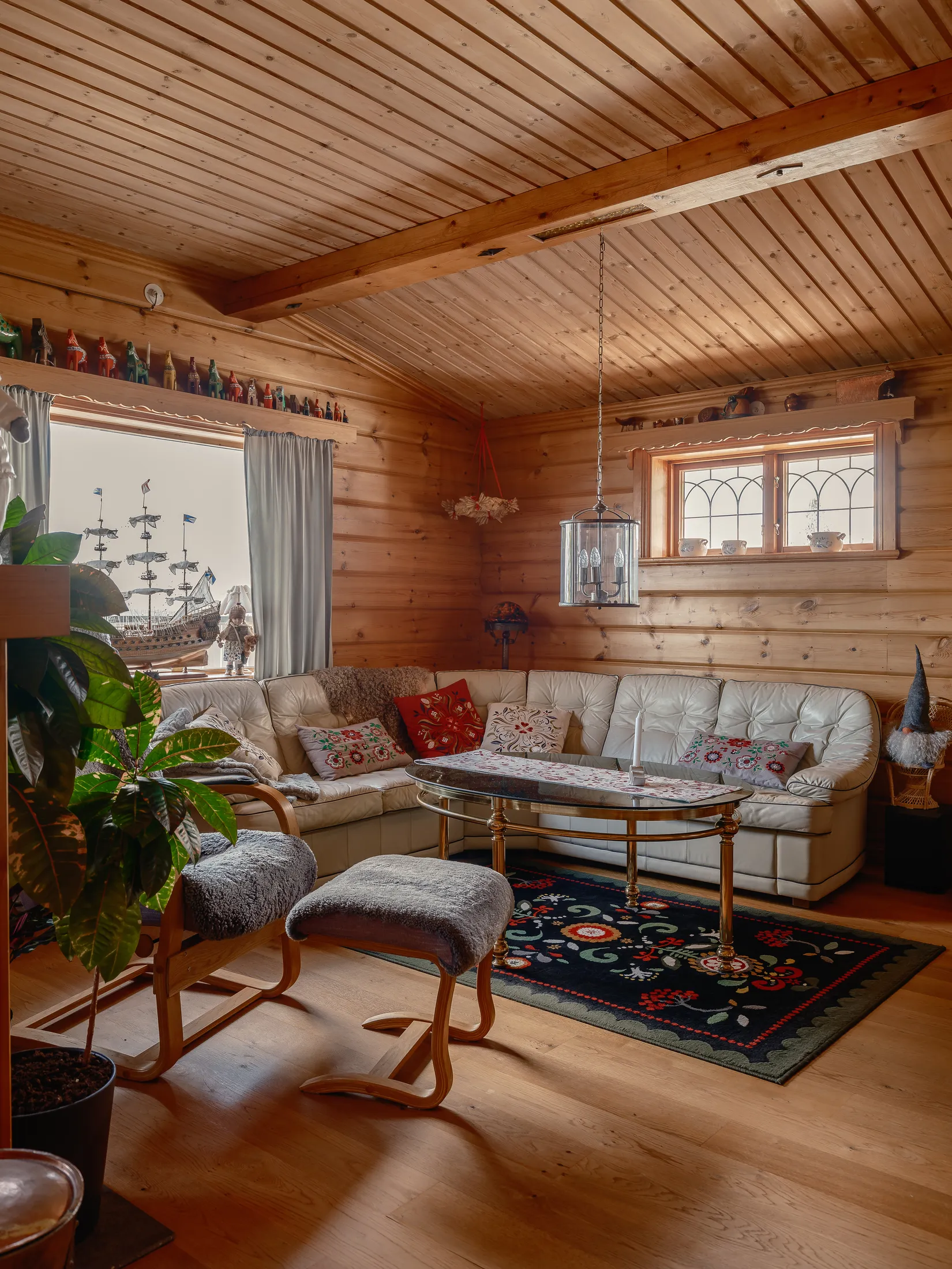 Villa, Gumobacken 1, Sälfjällstorget, Lindvallen, Malung-Sälen