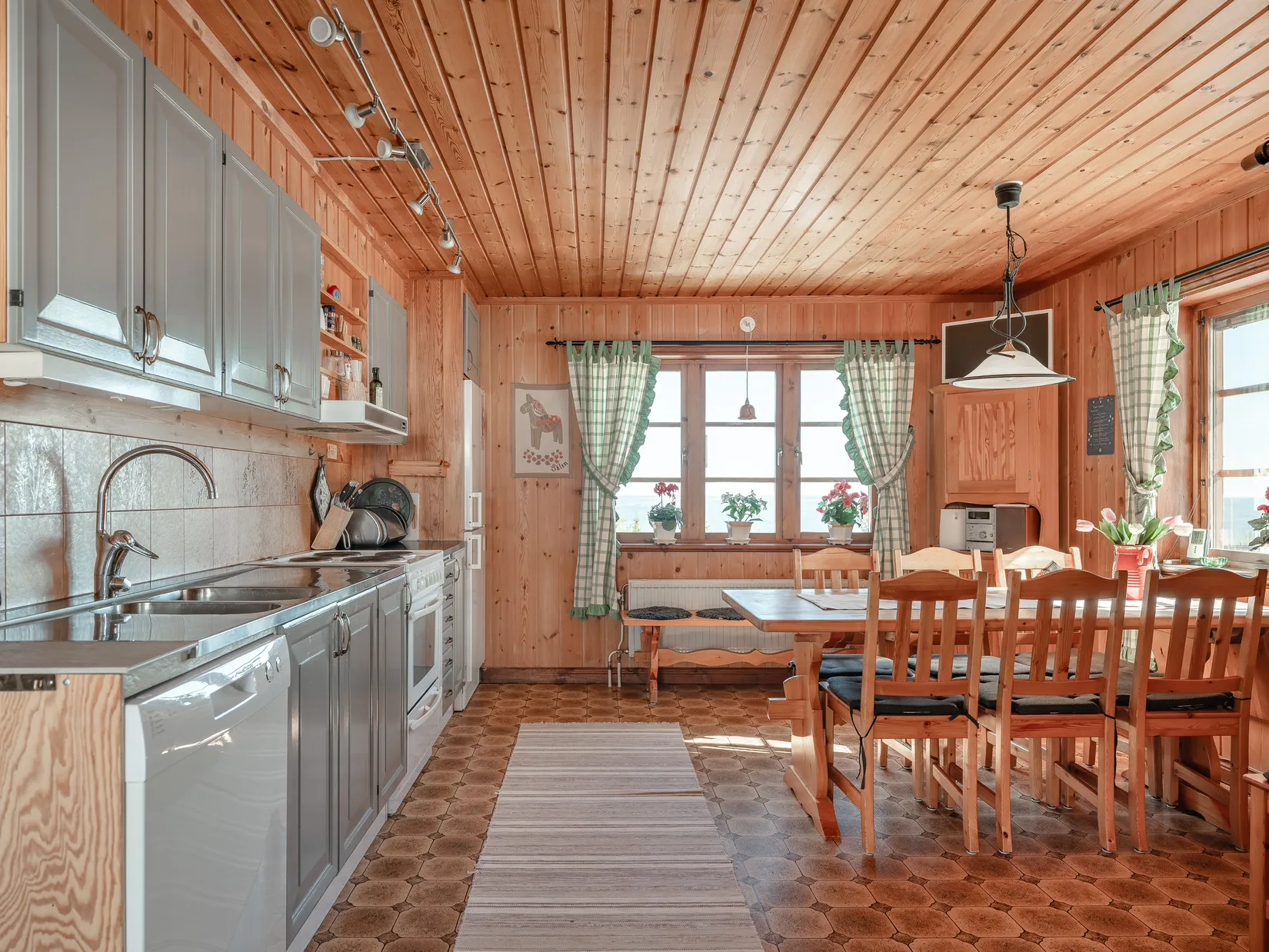 Villa, Gumobacken 1, Sälfjällstorget, Lindvallen, Malung-Sälen