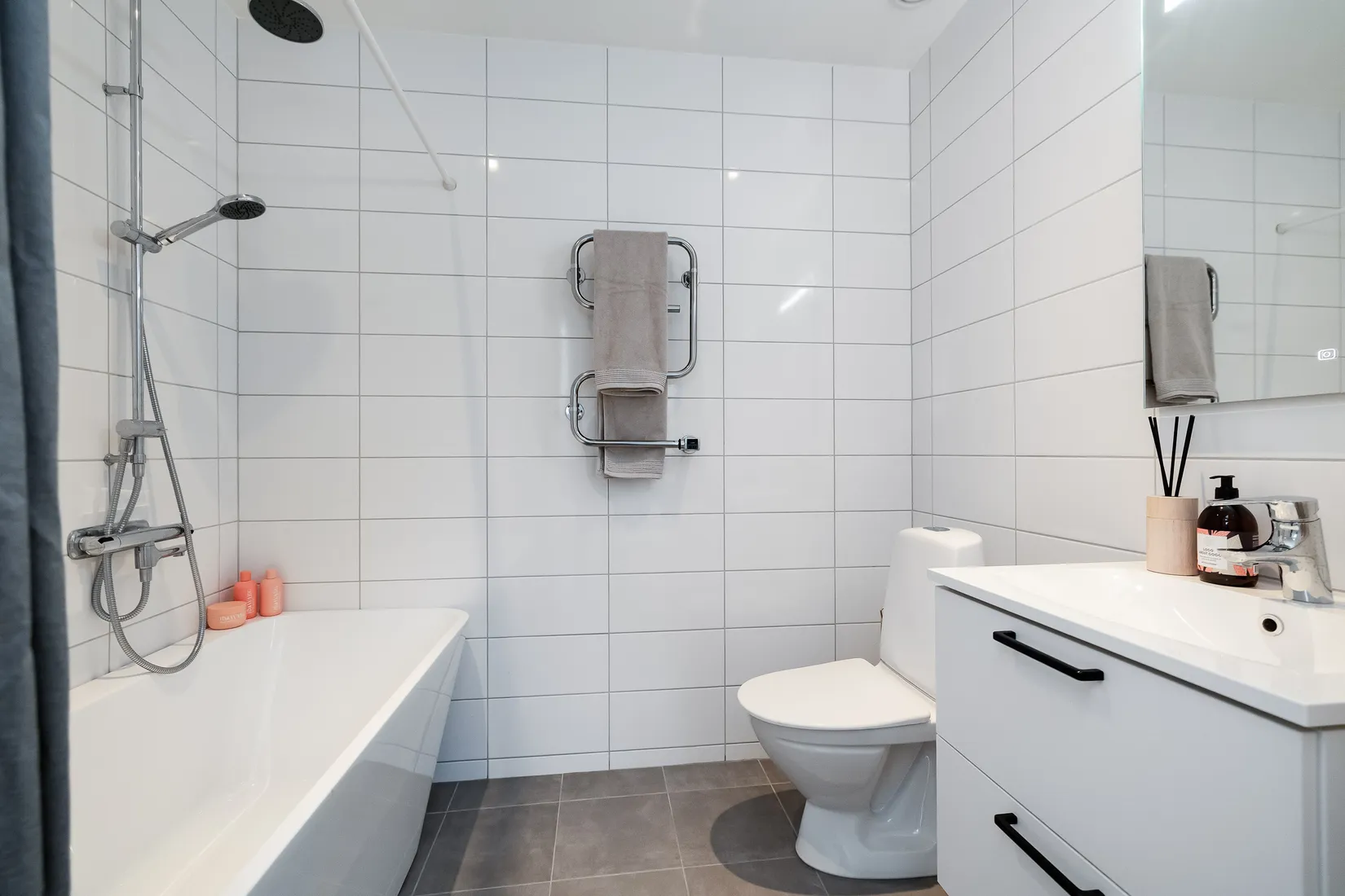 Bostadsrätt, Radhus, Skogalundsgatan 10E, Ryttartorpet, Kumla