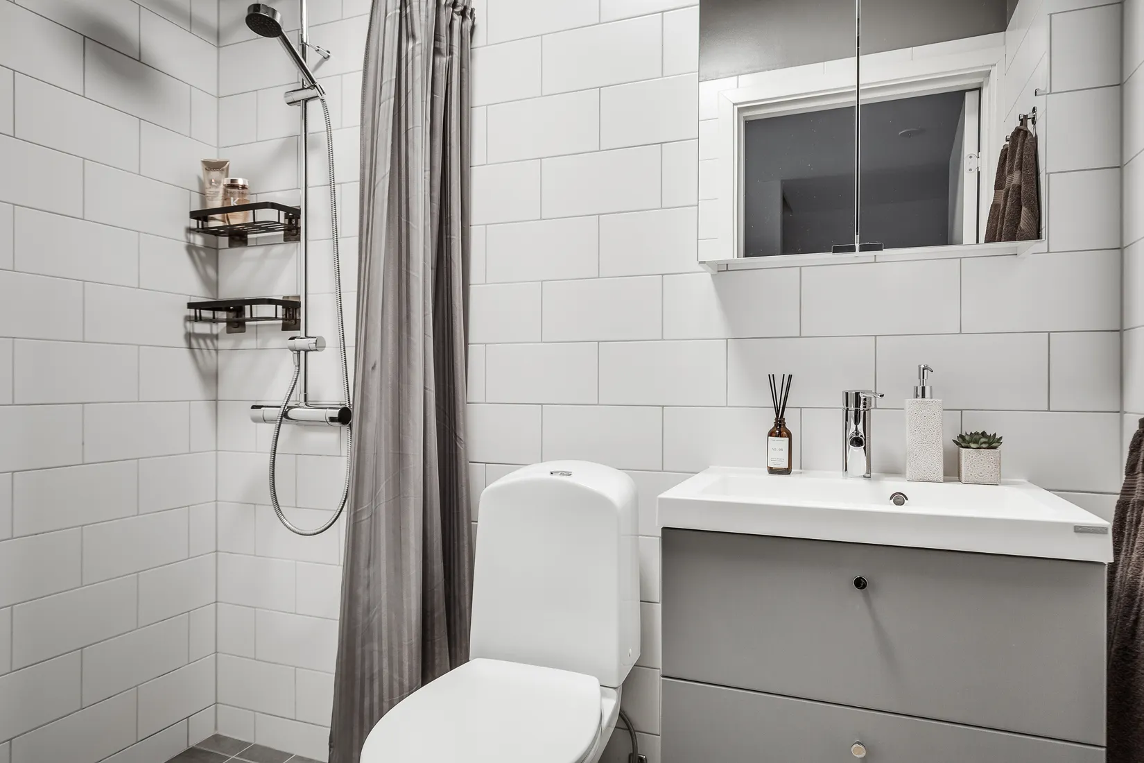 Bostadsrätt, Radhus, Keramikens väg 68, Steninge Slottsby, Sigtuna