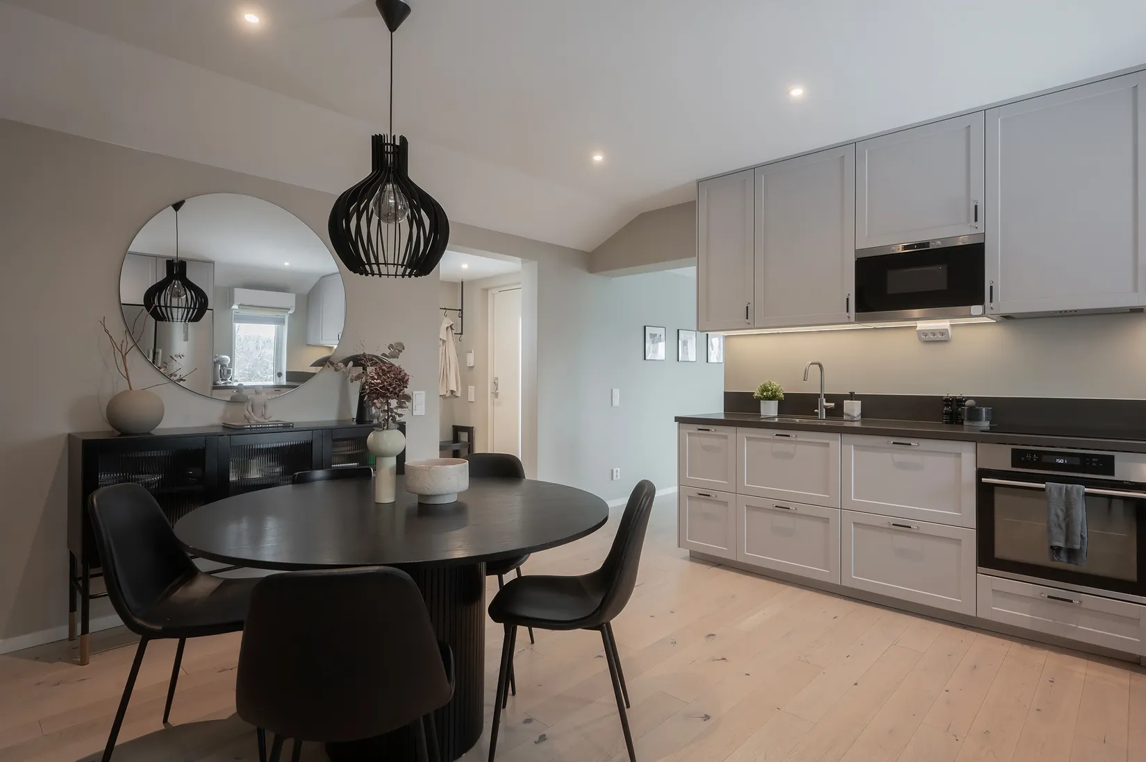 Villa, Skarphedens väg 5, Glömsta, Huddinge