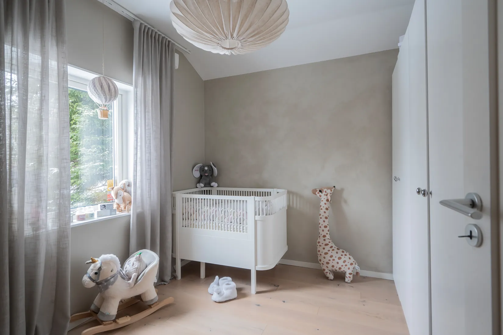 Villa, Skarphedens väg 5, Glömsta, Huddinge