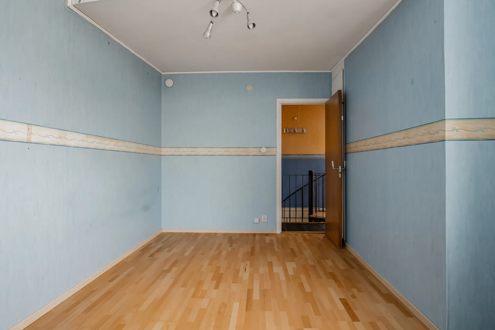 Radhus, Brittgården 187, Brittgården, Tibro