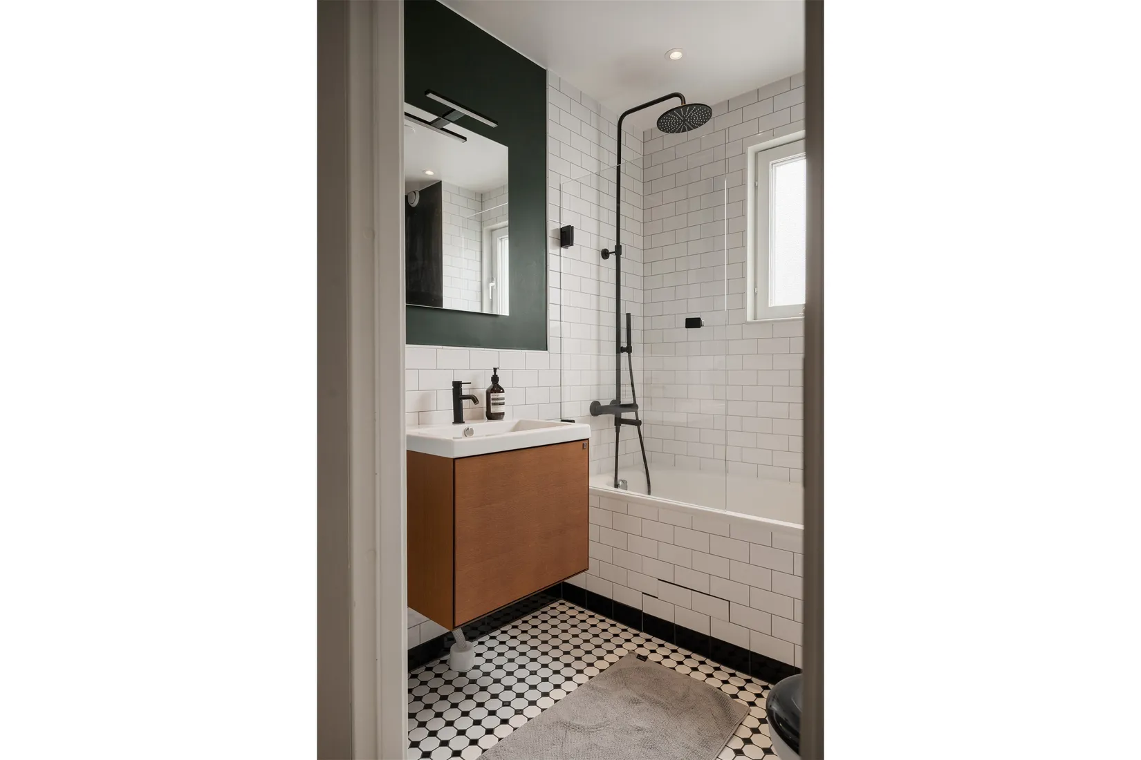 Radhus, Värmbolsvägen 6, Svedmyra, Stockholm