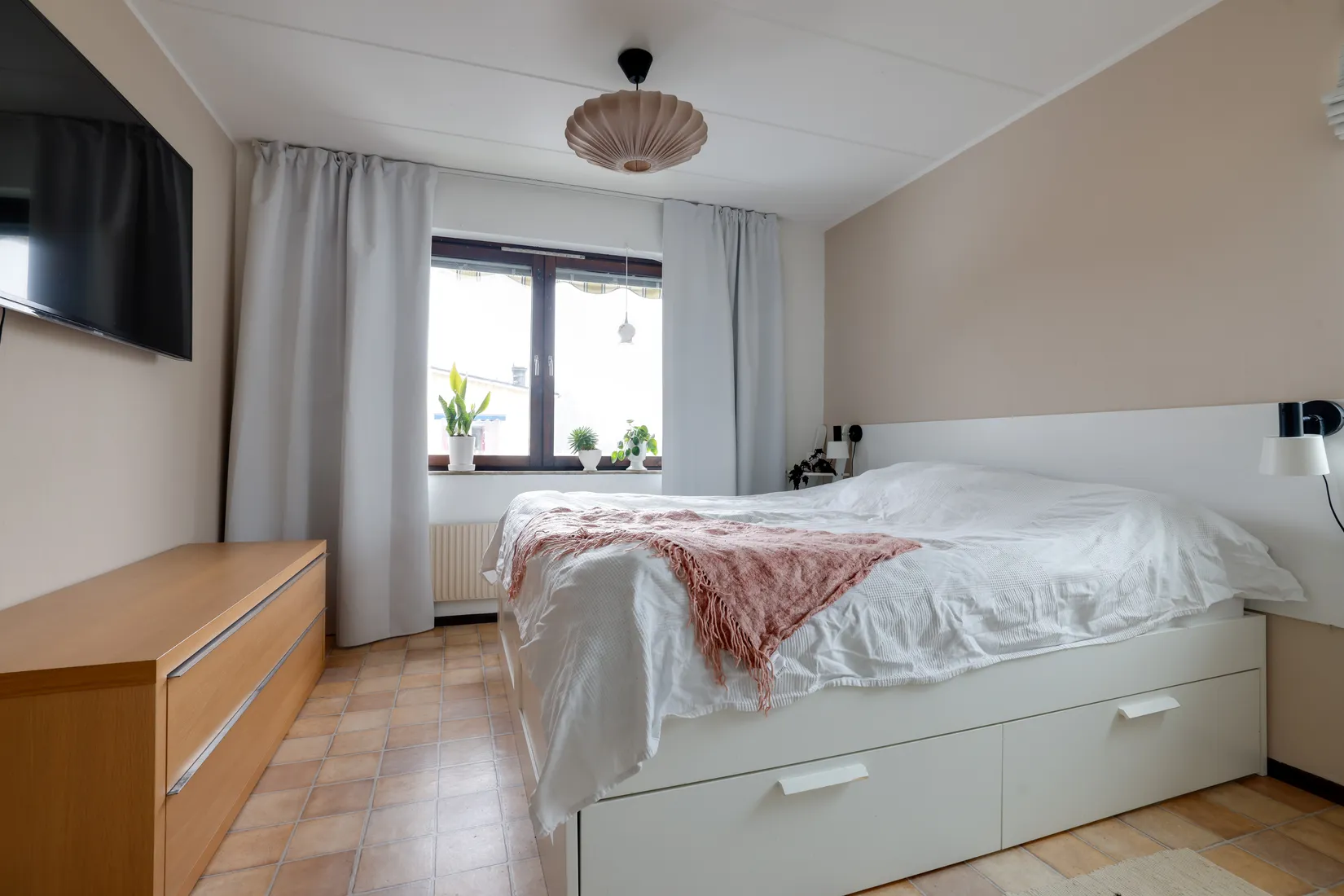 Villa, Lägergatan 27, Sannahed, Kumla