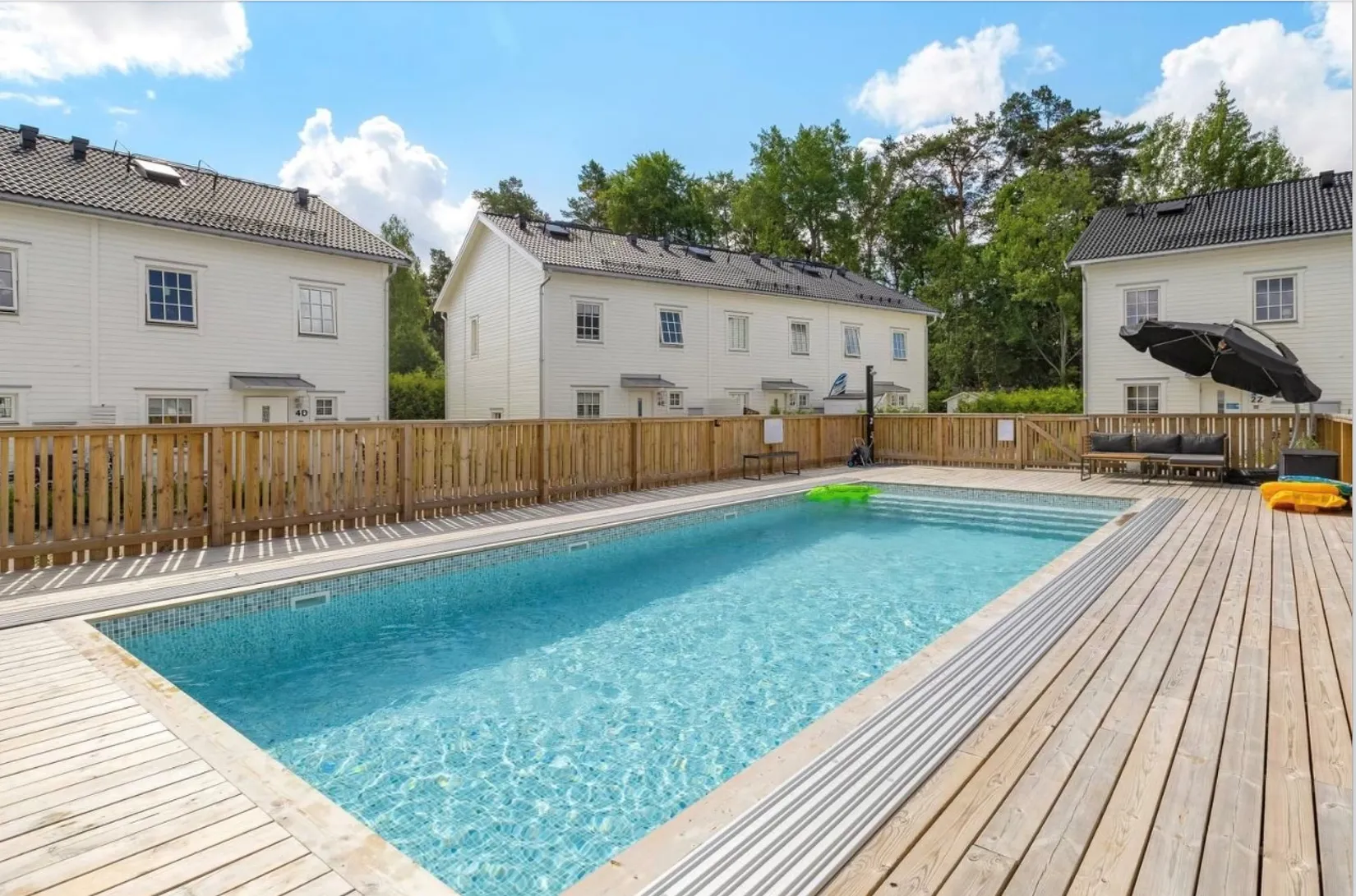 Bostadsrätt, Radhus, Kaveldunsvägen 2D, Löttingelund, Täby