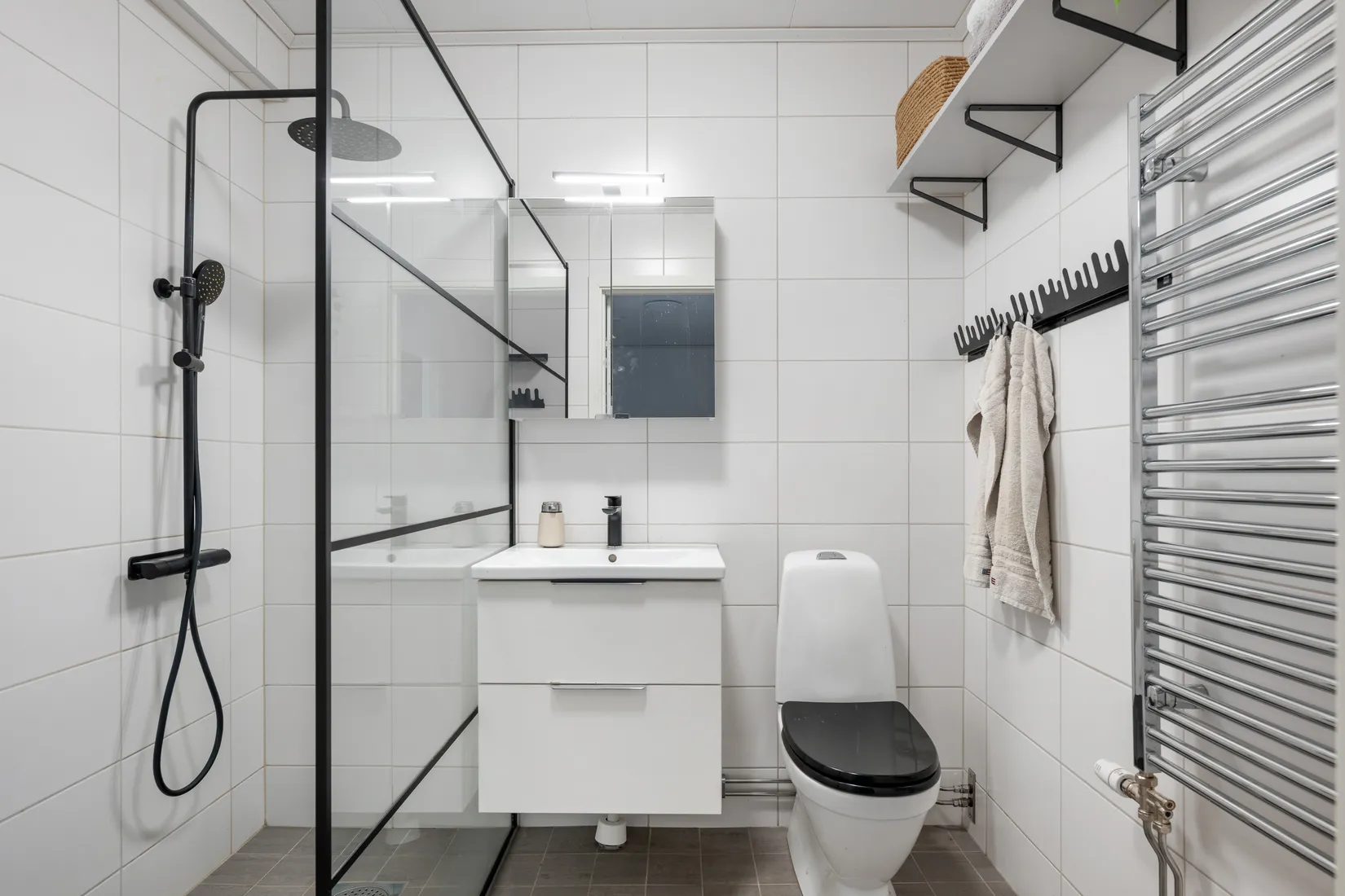 Bostadsrätt, Radhus, Kaveldunsvägen 2D, Löttingelund, Täby