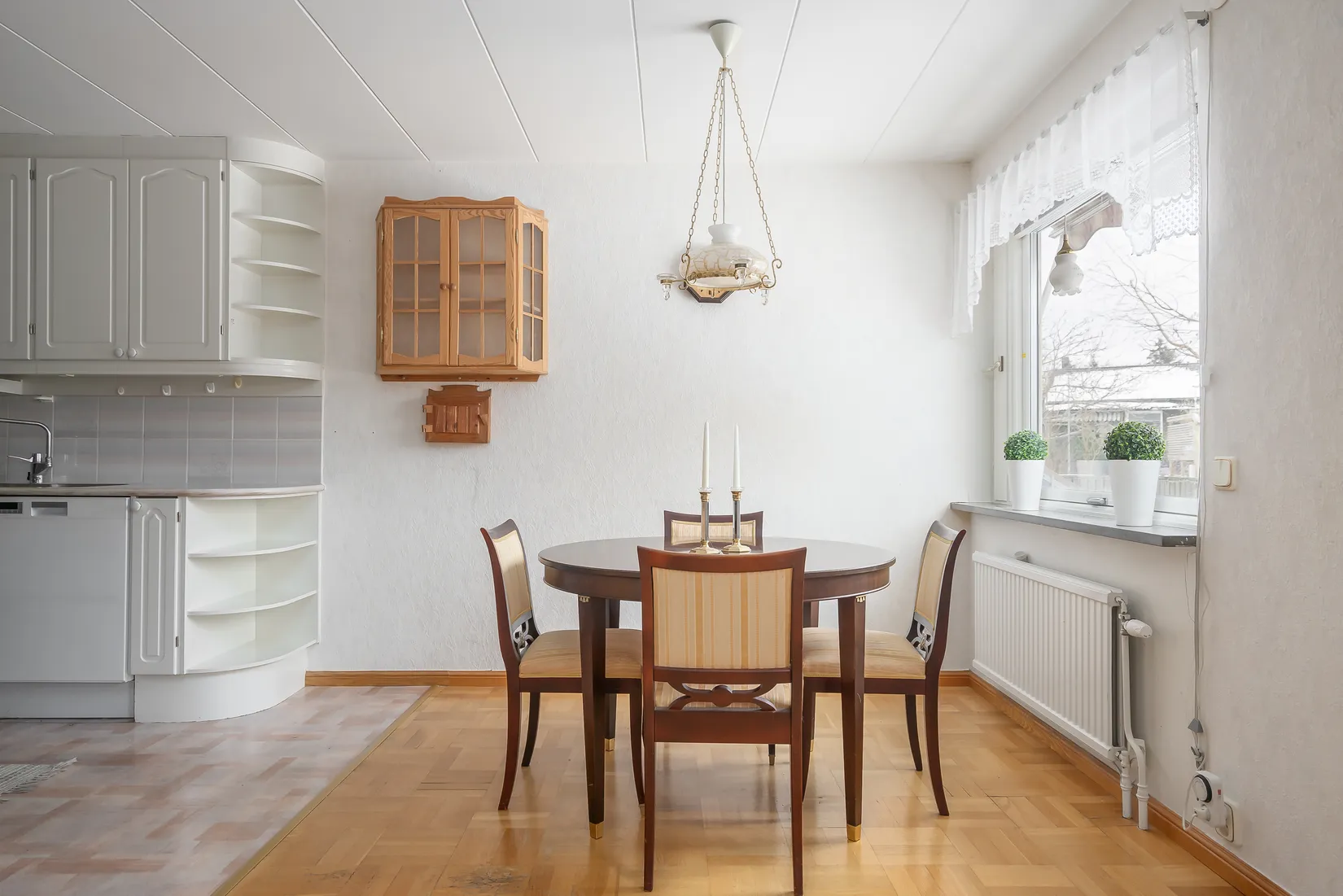 Villa, Radhus, Champinjonvägen 28, Huddinge Sörskogen, Huddinge