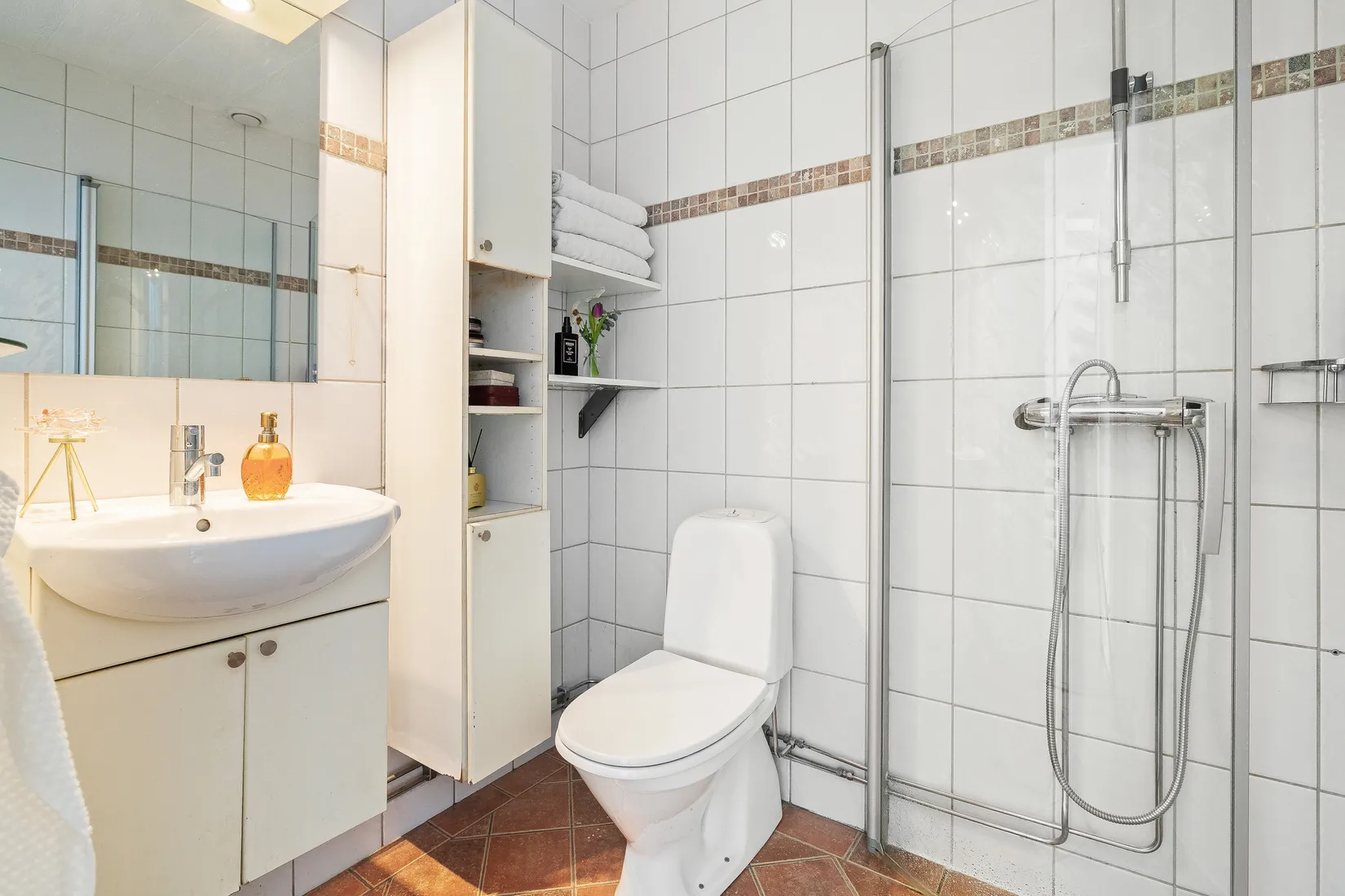 Villa, Radhus, Lingonvägen 21, Östra Ormsta, Vallentuna