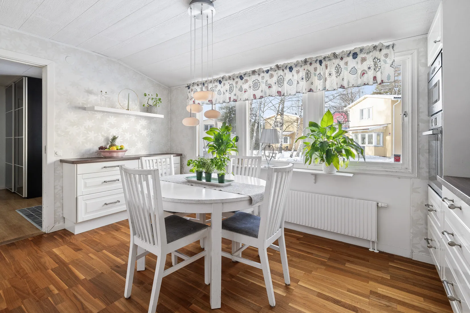 Villa, Radhus, Lingonvägen 21, Östra Ormsta, Vallentuna