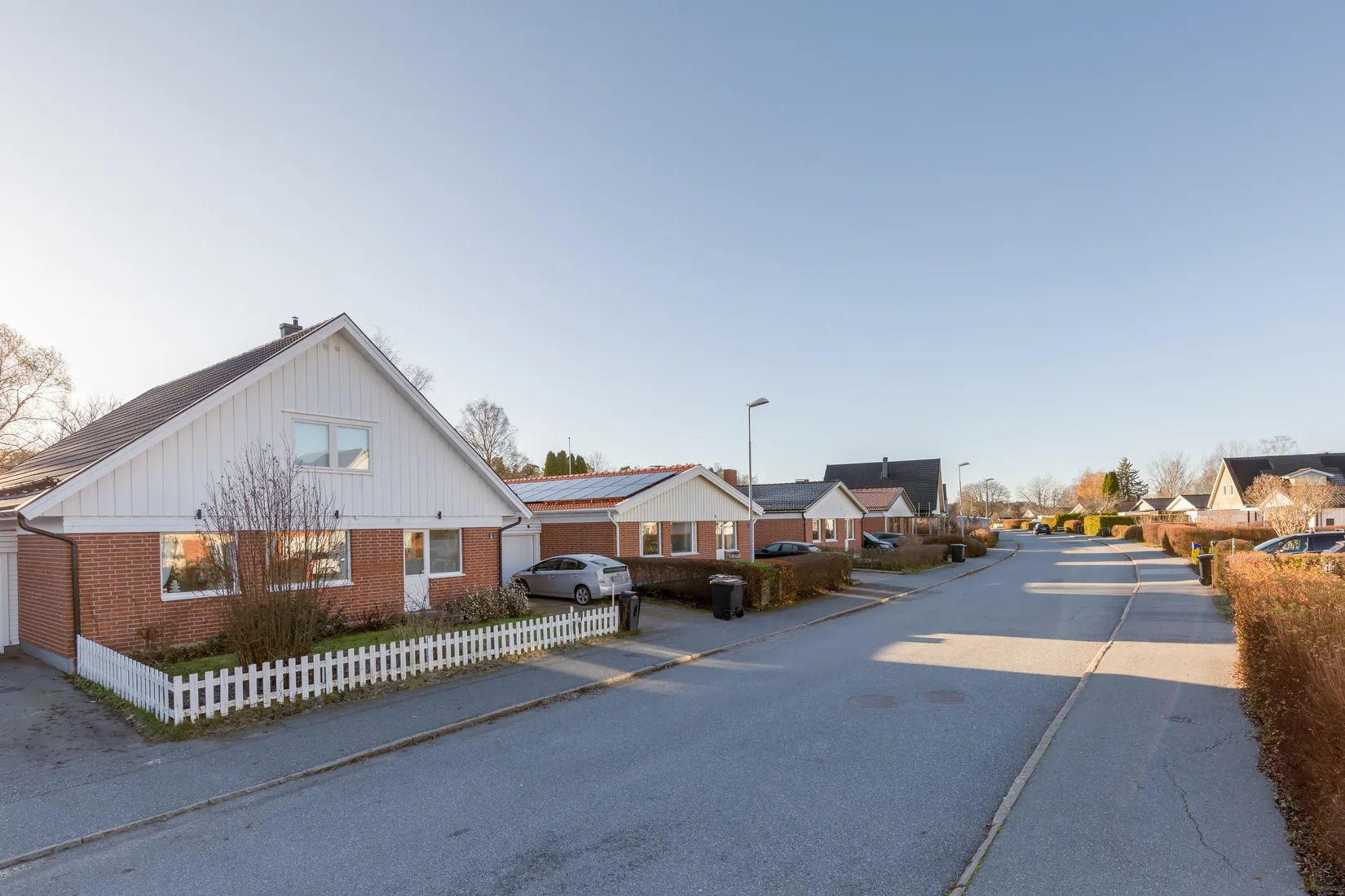 Radhus, Solrosvägen 19, Märsta Centralt, Sigtuna