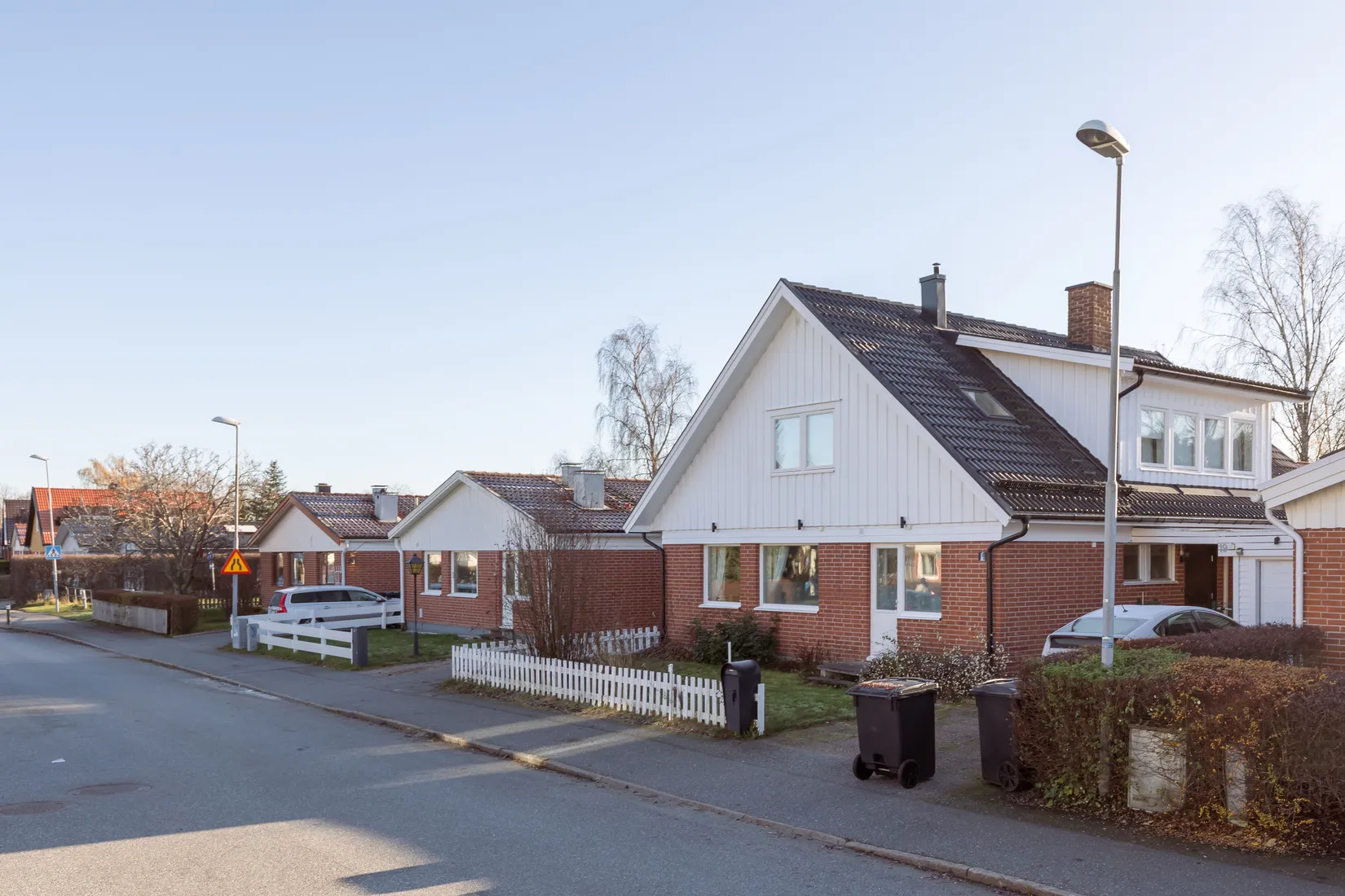 Radhus, Solrosvägen 19, Märsta Centralt, Sigtuna