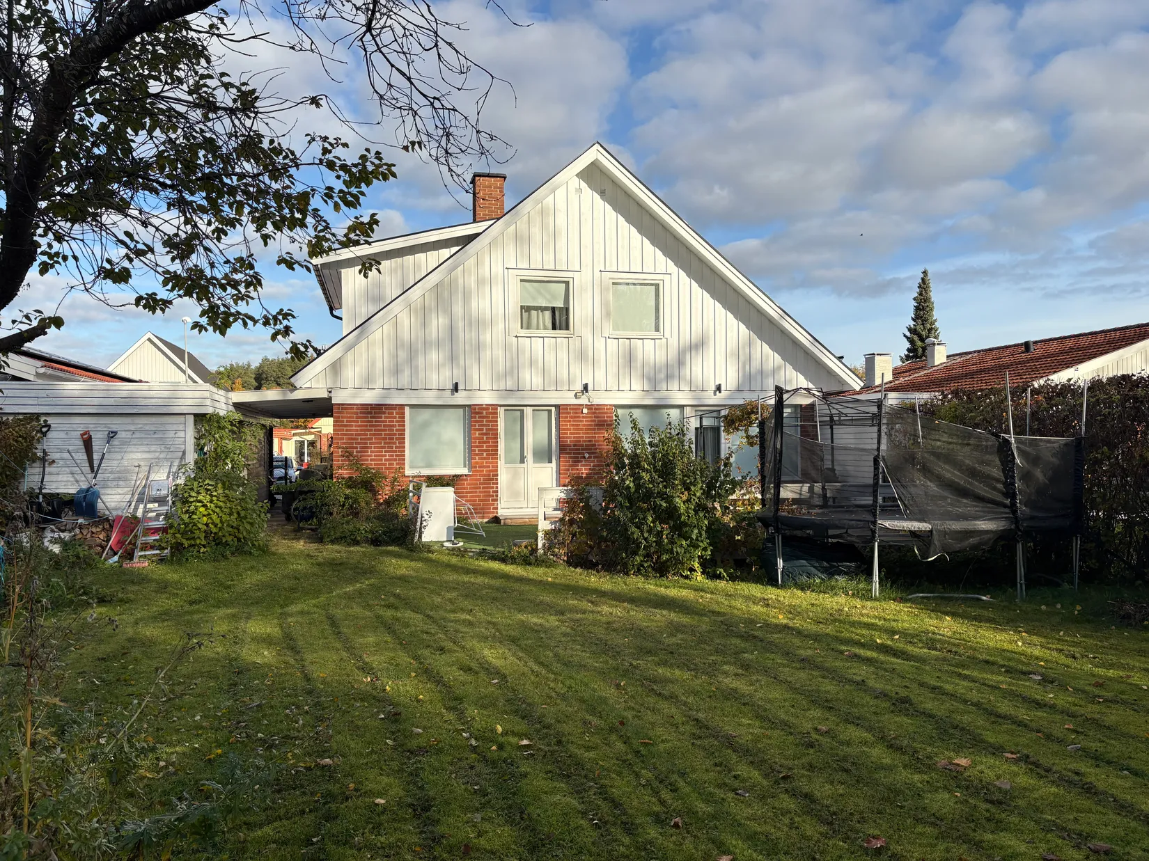 Radhus, Solrosvägen 19, Märsta Centralt, Sigtuna