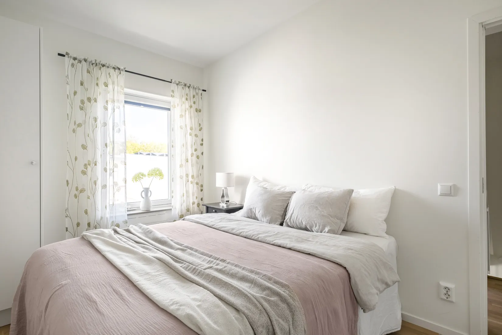 Bostadsrätt, Radhus, Viggholmsvägen 65, Skärholmen, Stockholm