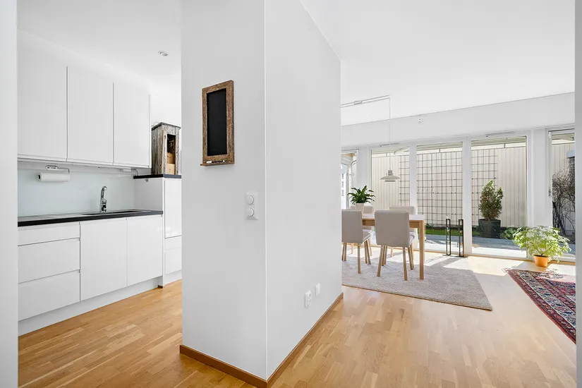 Radhus, Löjtnantsvägen 21, Barkarbystaden, Järfälla