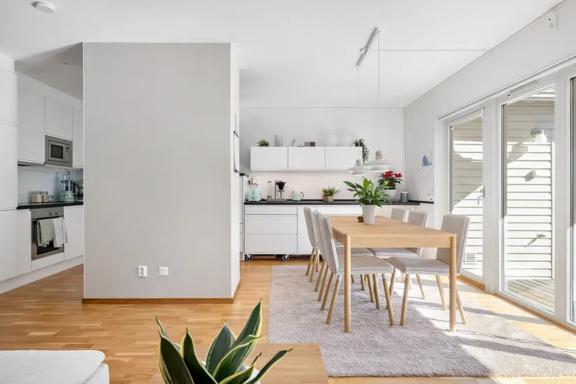 Radhus, Löjtnantsvägen 21, Barkarbystaden, Järfälla