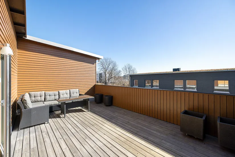 Radhus, Löjtnantsvägen 21, Barkarbystaden, Järfälla