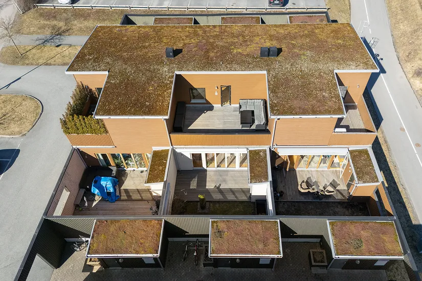 Radhus, Löjtnantsvägen 21, Barkarbystaden, Järfälla