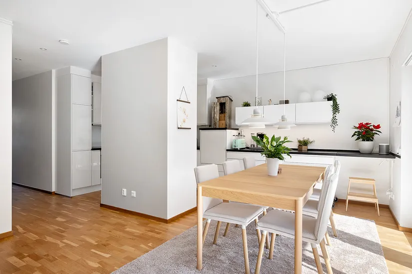 Radhus, Löjtnantsvägen 21, Barkarbystaden, Järfälla