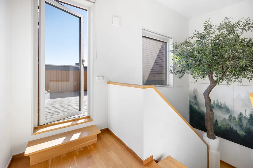 Radhus, Löjtnantsvägen 21, Barkarbystaden, Järfälla