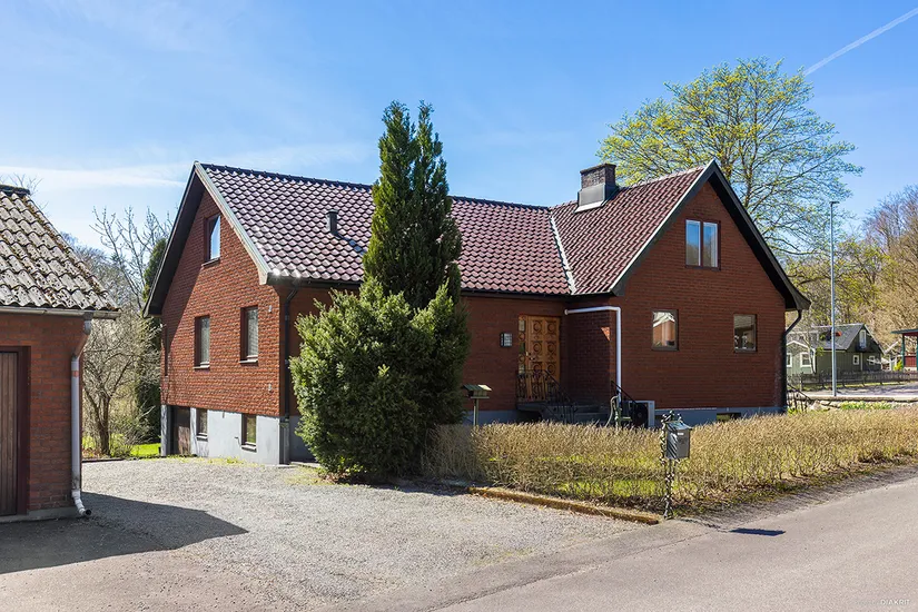 Villa, Gamla Hallandsvägen 12, Örkelljunga
