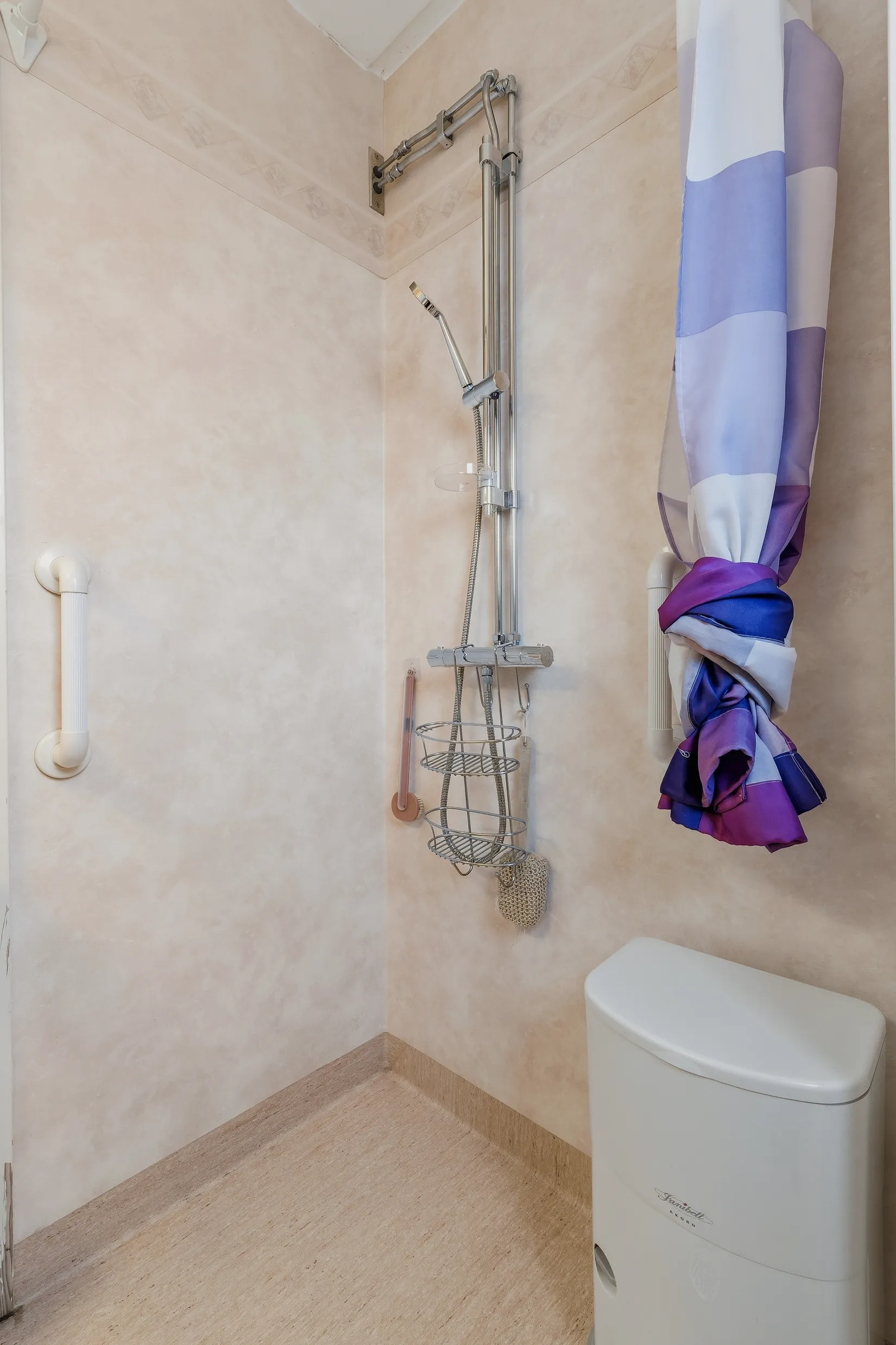 Bostadsrätt, Oppeby gård 125, Oppeby Gård, Nyköping