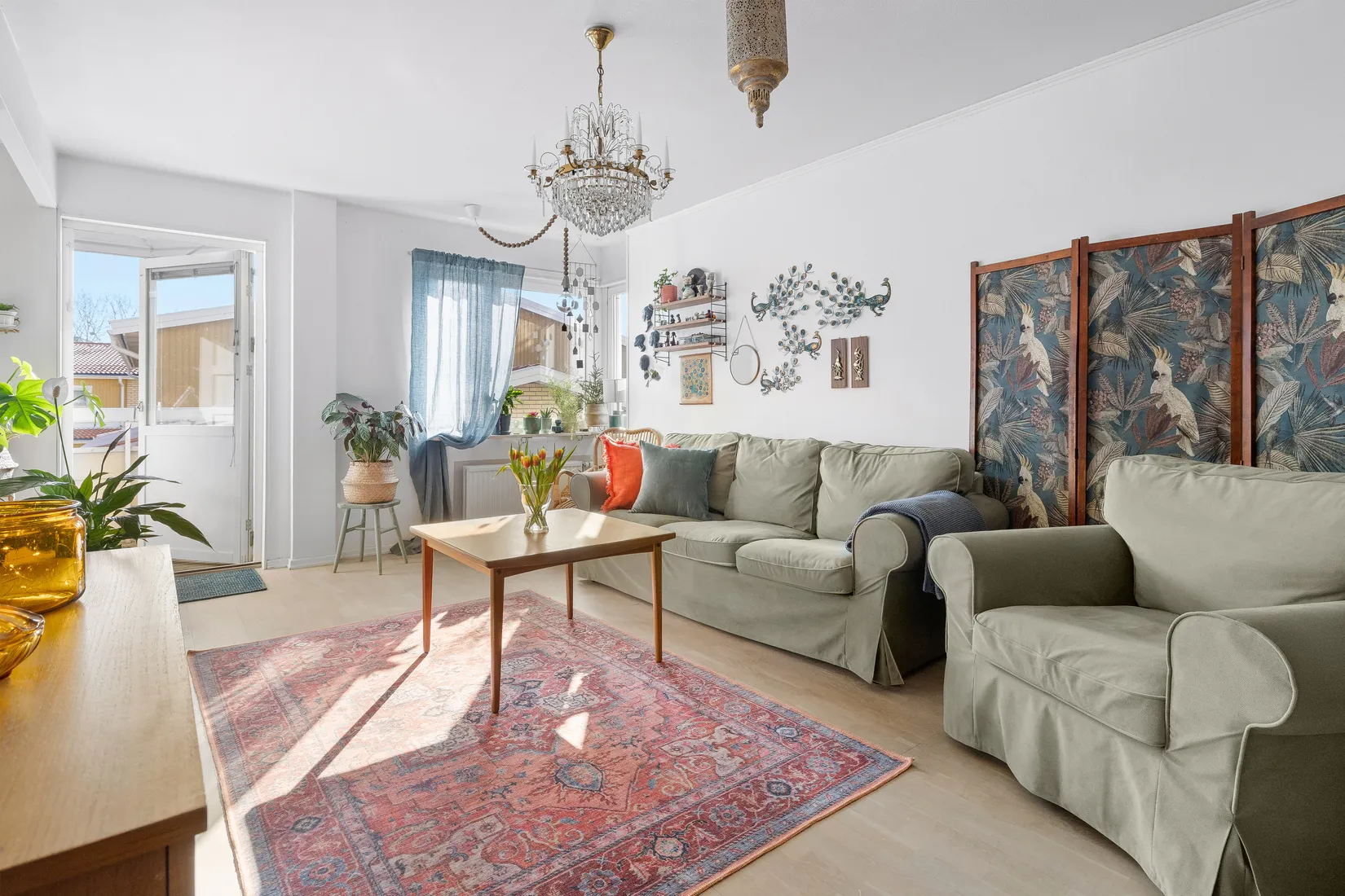 Bostadsrätt, Luffarbacken 6, Centralt, Österåker