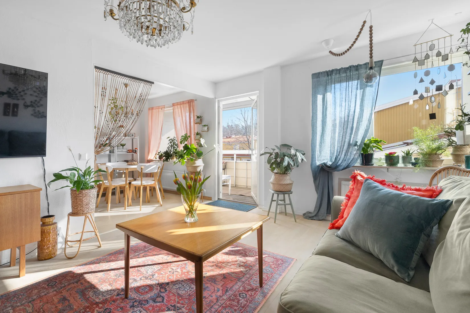 Bostadsrätt, Luffarbacken 6, Centralt, Österåker