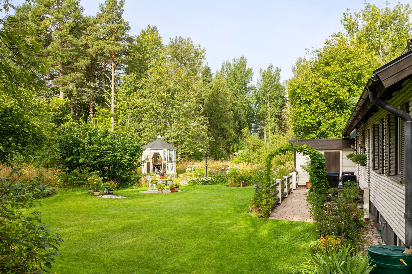 Villa, Film kyrkby 115, Östhammar