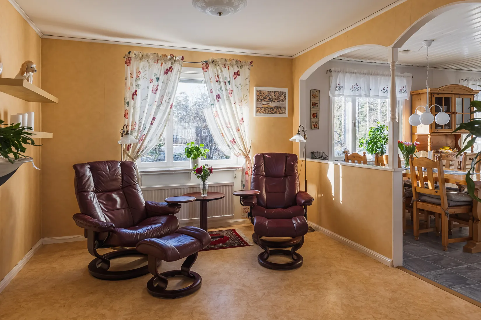 Villa, Film kyrkby 115, Östhammar