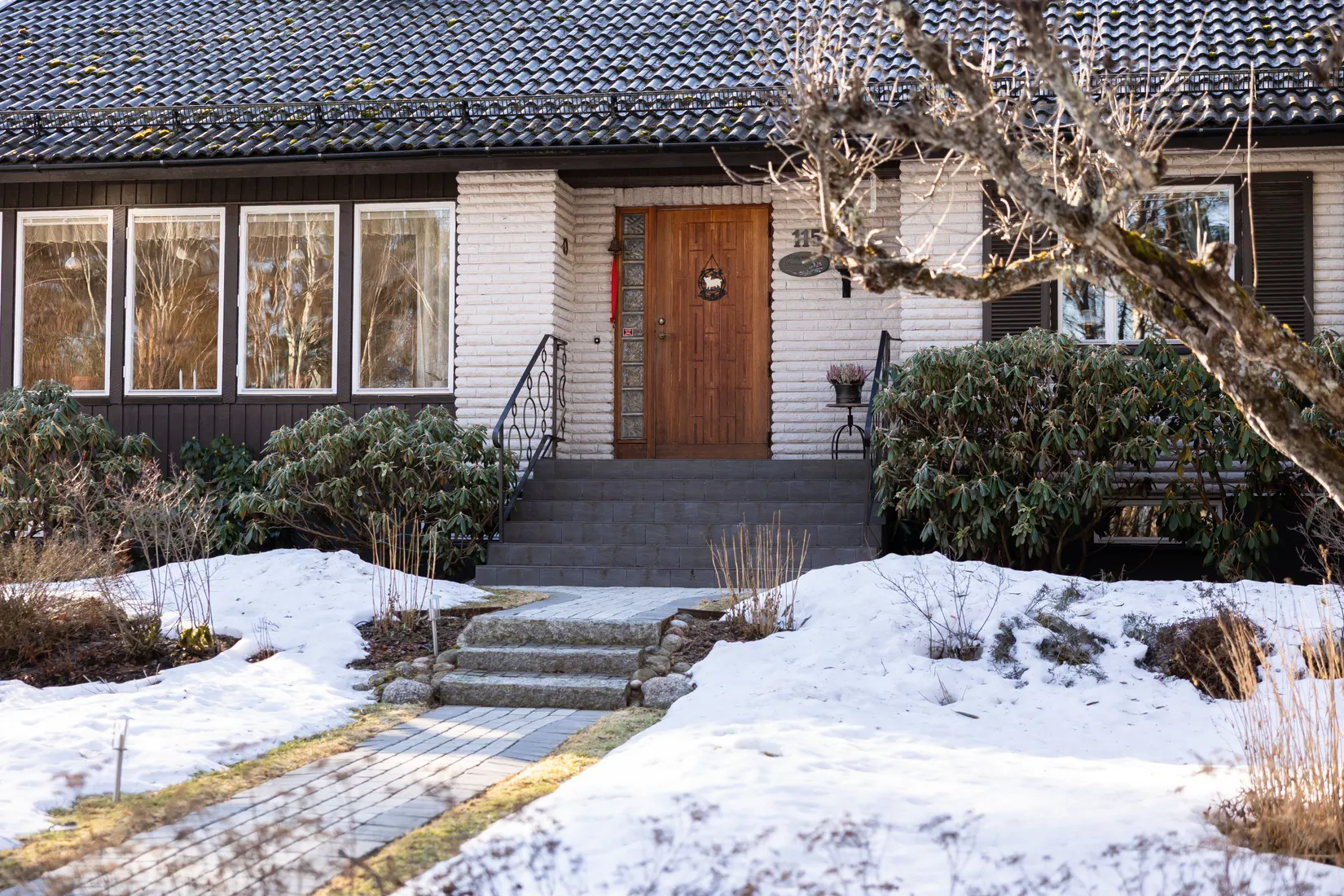 Villa, Film kyrkby 115, Östhammar