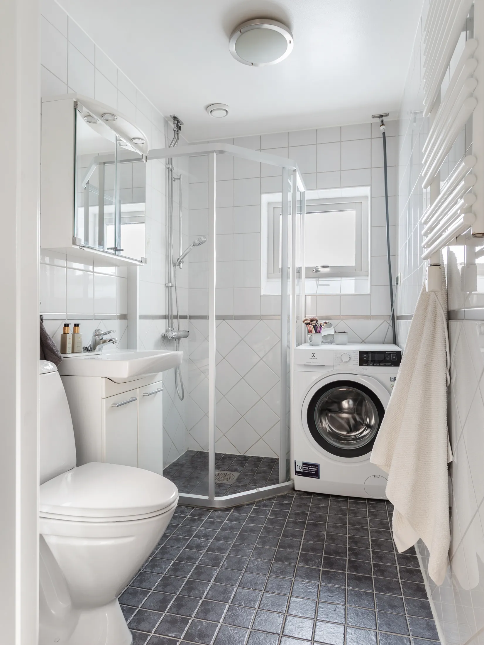 Bostadsrätt, Drottninggatan 46B, Centrum, Trollhättan